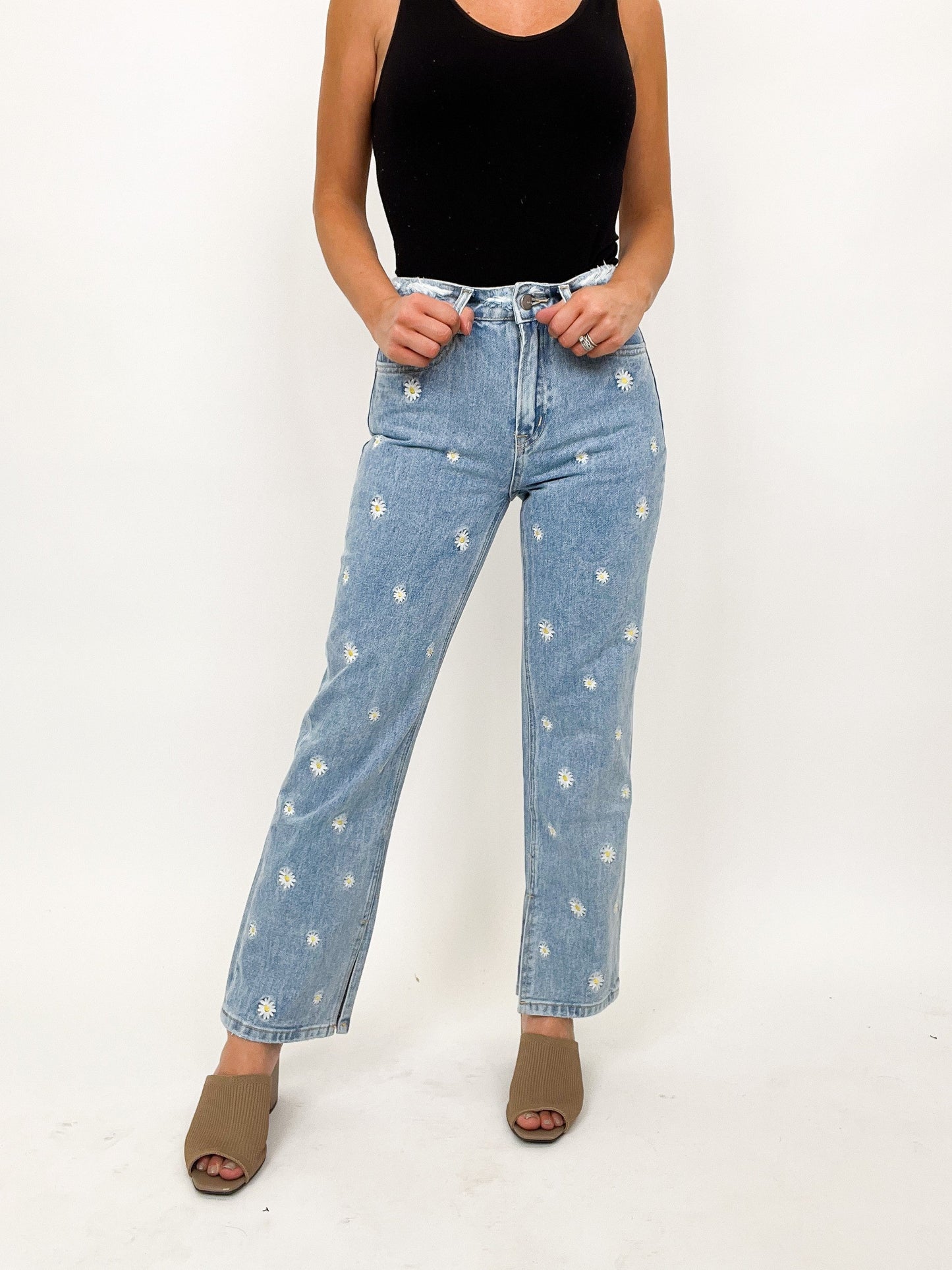 Mica Daisy Straight Jeans