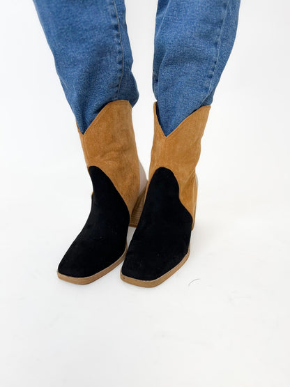 Ccocci Kendall Tri-Tone Booties - Black Camel Taupe