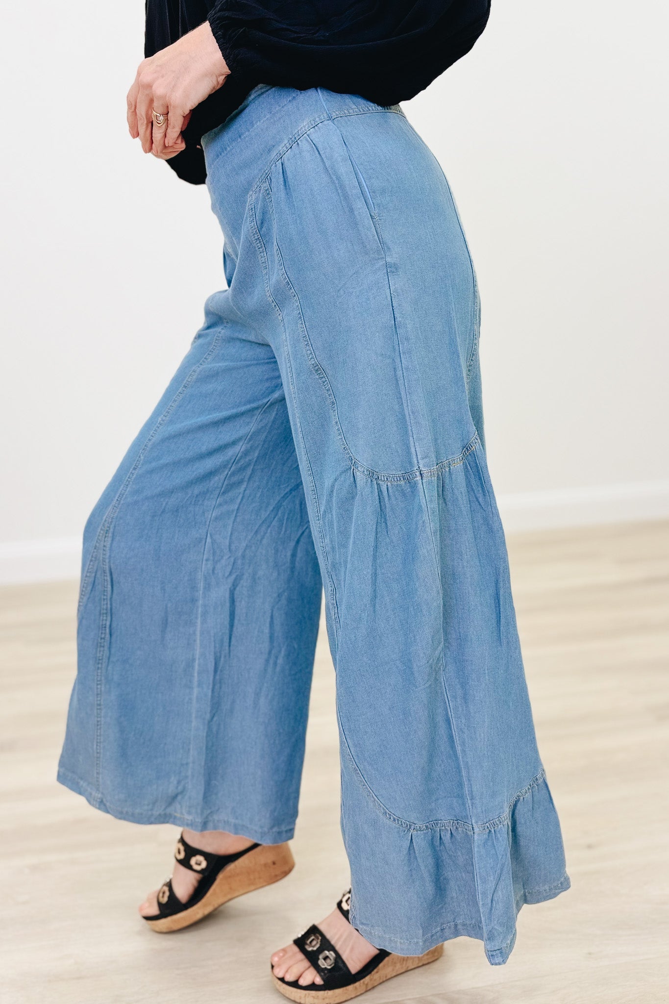 【MODERNIF】Linen Raw Edge Wide Denim Pants 8766W3654BHDF.jpg?v=1744225487