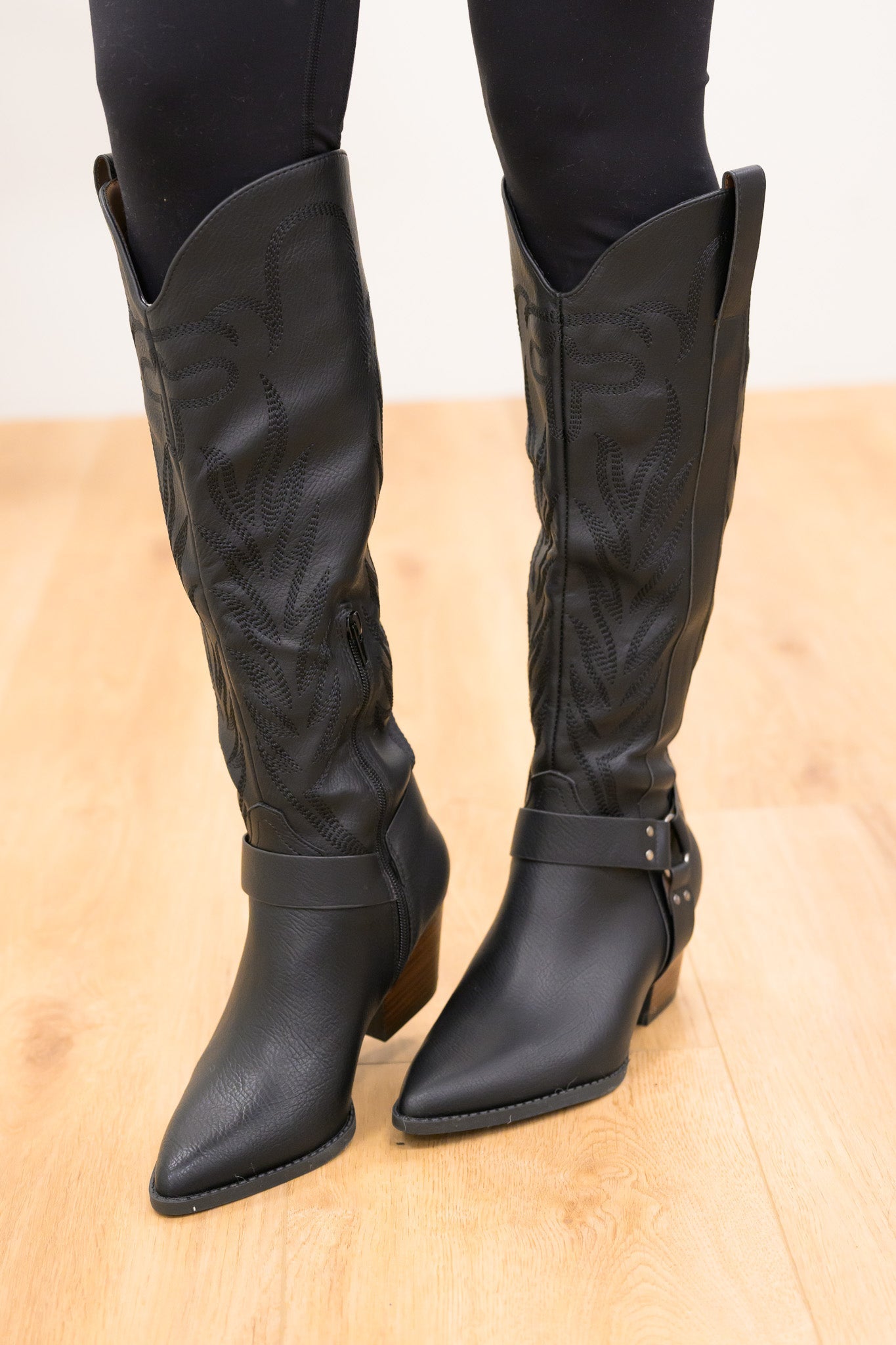 Oasis Society The Faye Boots - 2 Colors!