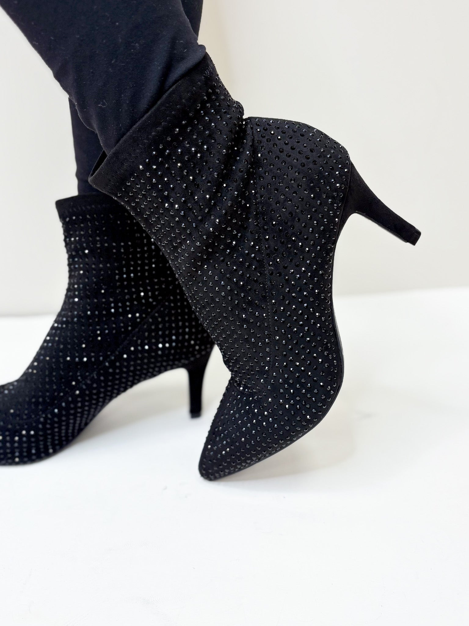 MIA Zhen Boots - Black Sparkle