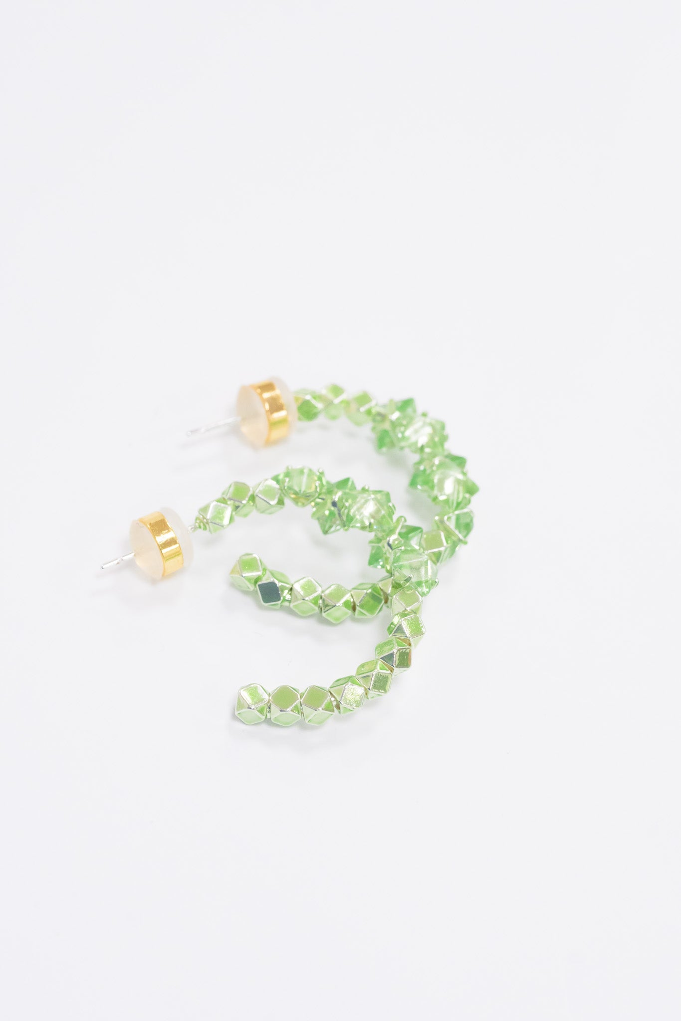 It Girl Earrings - Metallic Mint Magnolia
