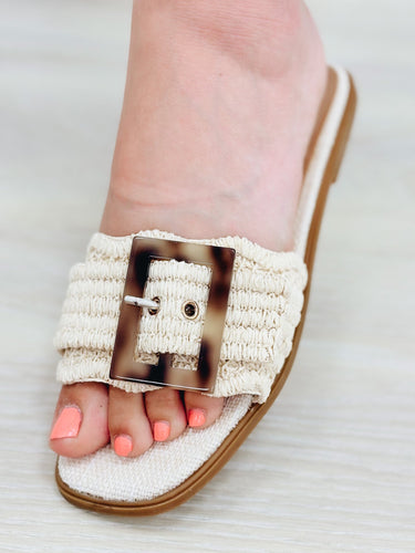 Leslie Tortoise Buckle Raffia Slide Sandals - Natural