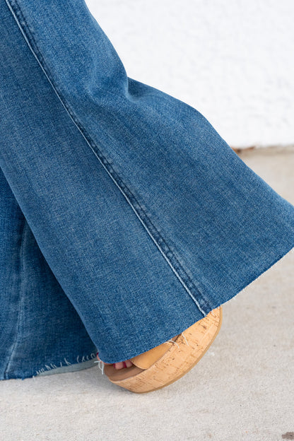 Tasteful By Judy Blue - Mid Rise Tummy Control Vintage Flare Jeans