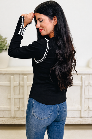Power Move Lace Top