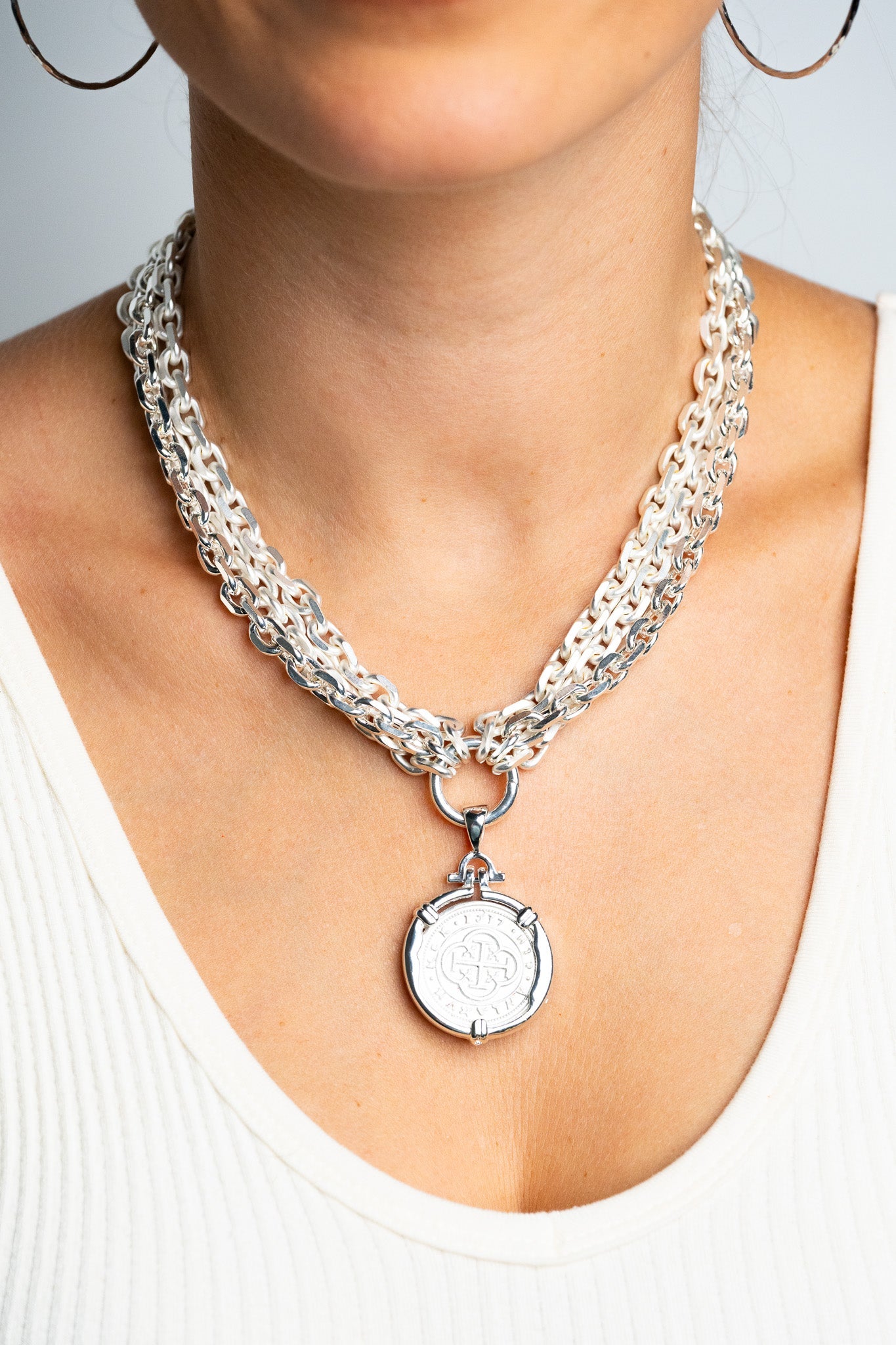 Shipwreck Necklace - Pearl White