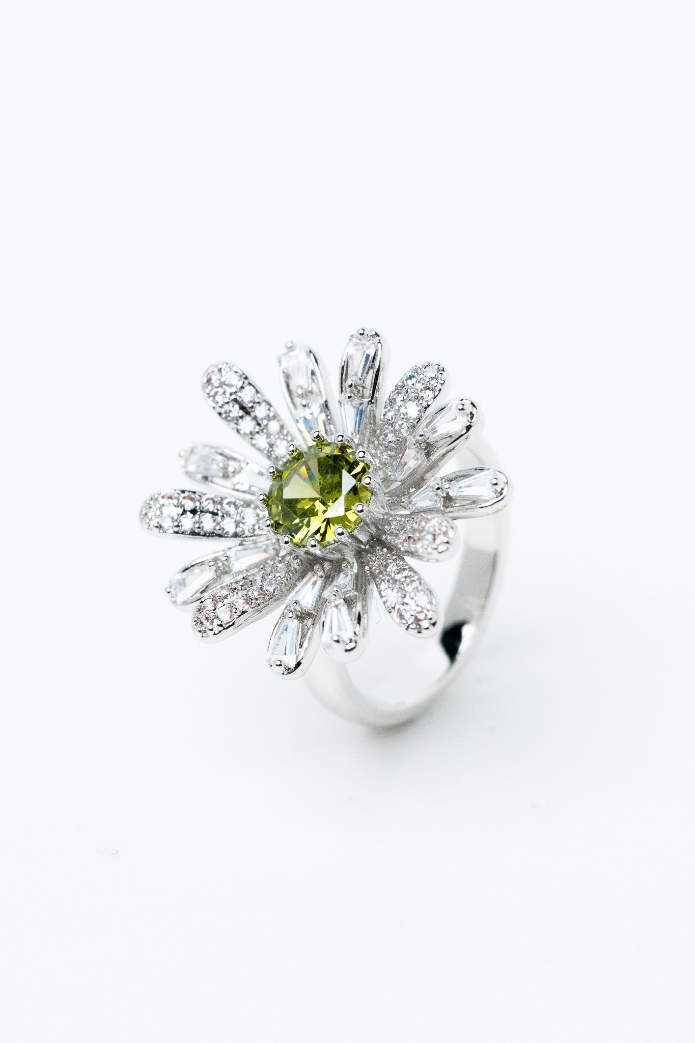 Spinning Daisy Ring