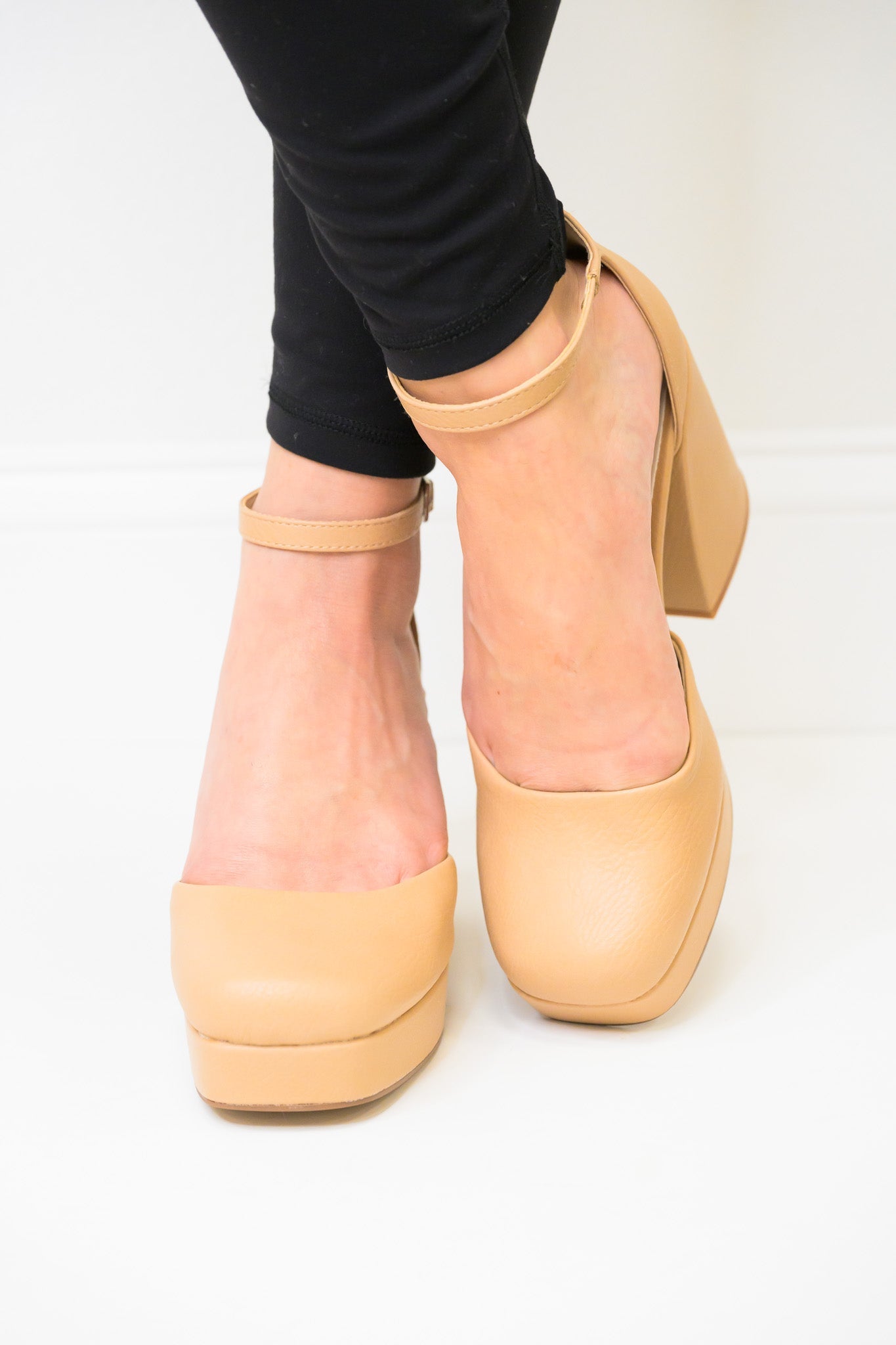 The Oslo Mary Janes Chunky Platform Heels - Apricot