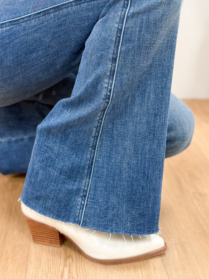Tasteful By Judy Blue - Mid Rise Tummy Control Vintage Flare Jeans