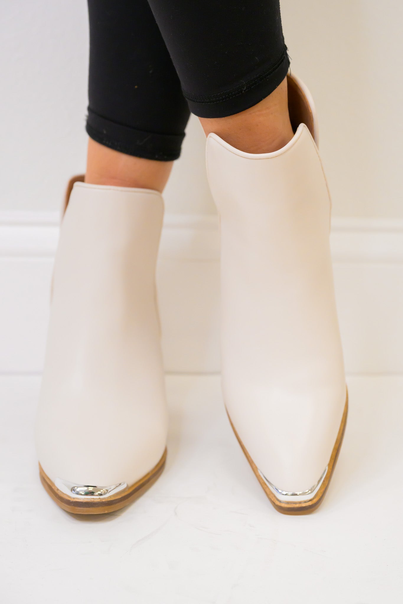 Antonia Side Slit Ankle Booties - Off White