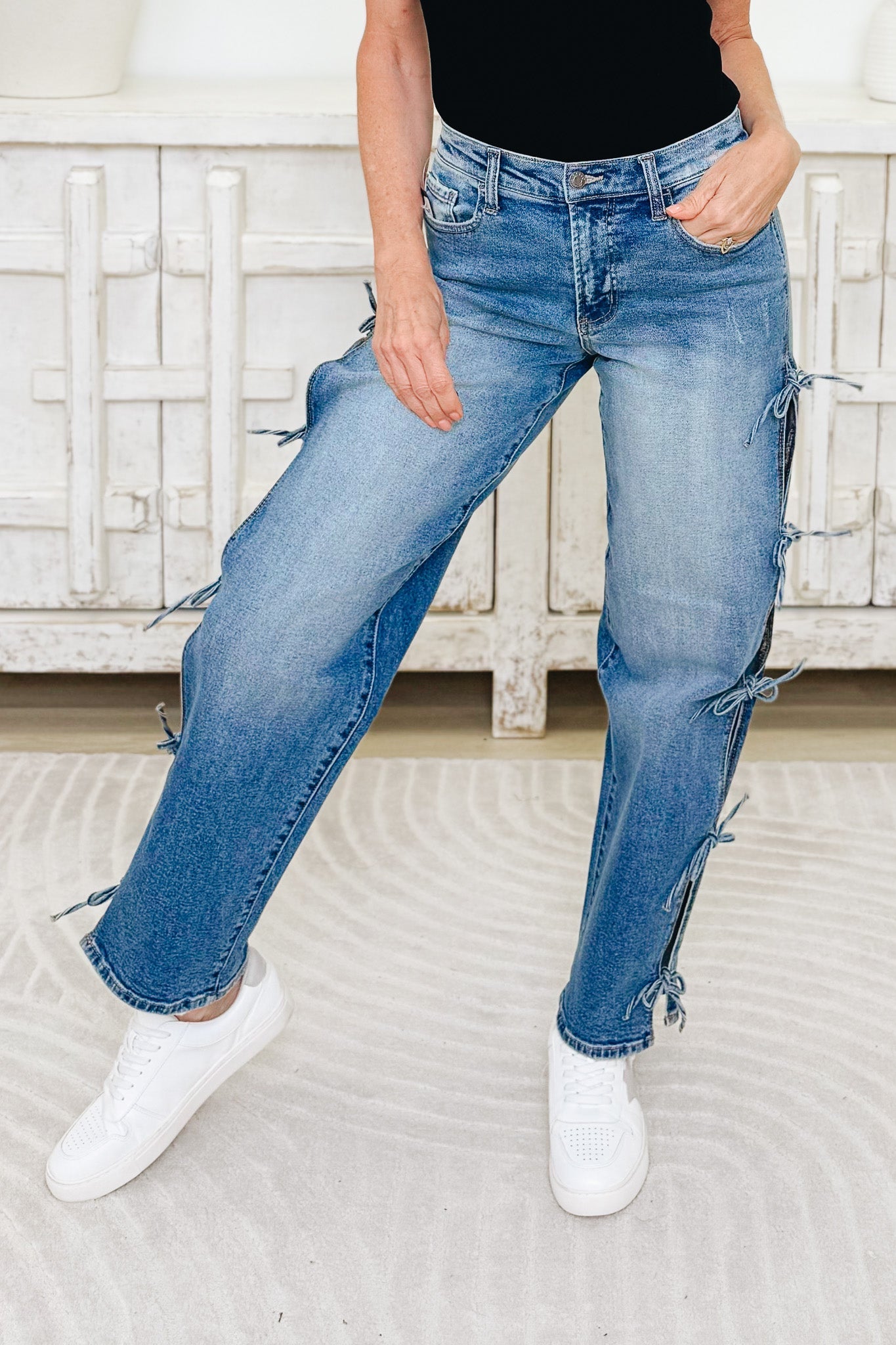 Bows Before Bros By Cello - Mid Rise Baggy Dad Jeans - Medium