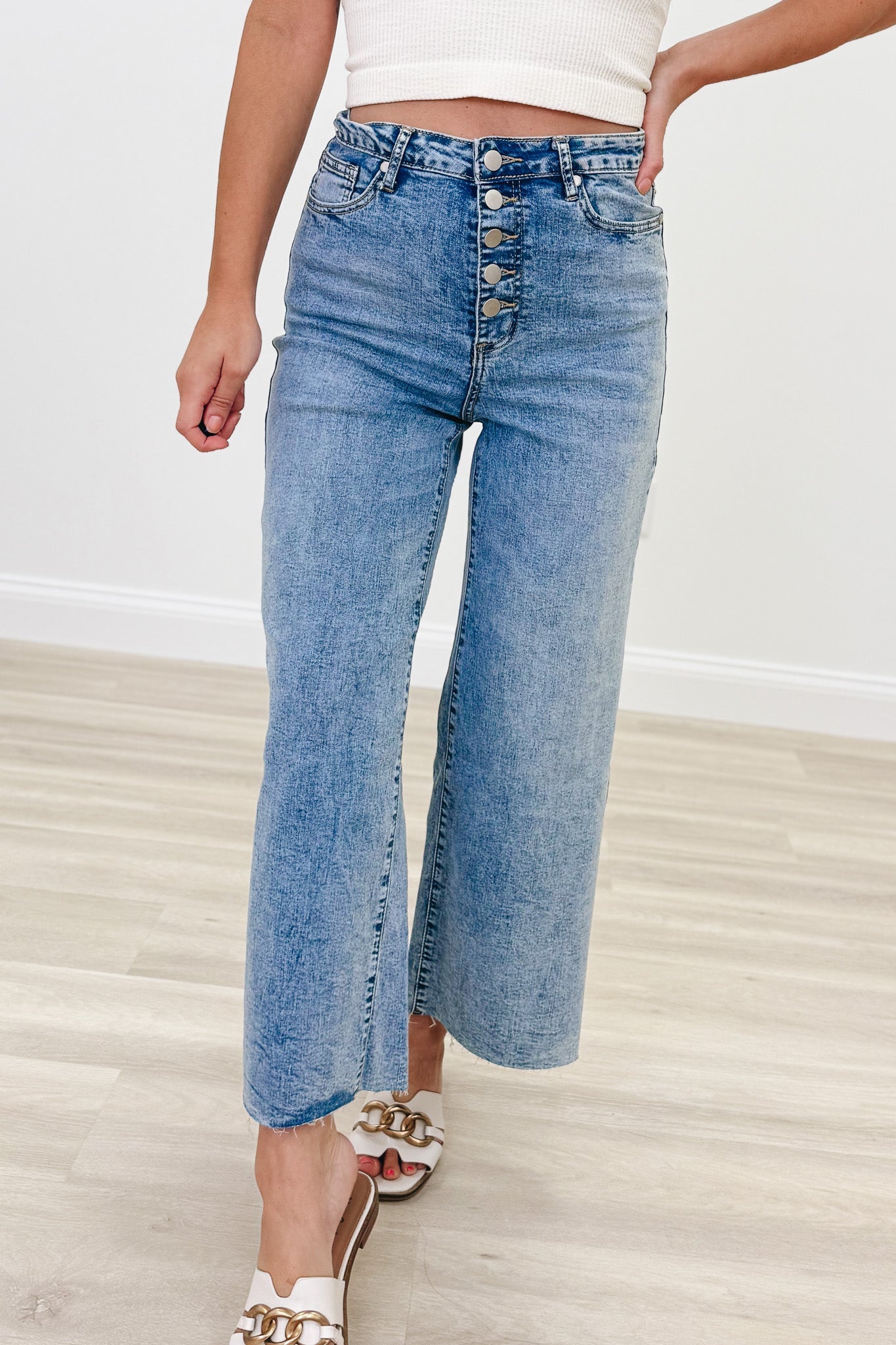 Pleasin' Kinda Time - High Rise Wide Leg Denim Jeans - Washed Denim