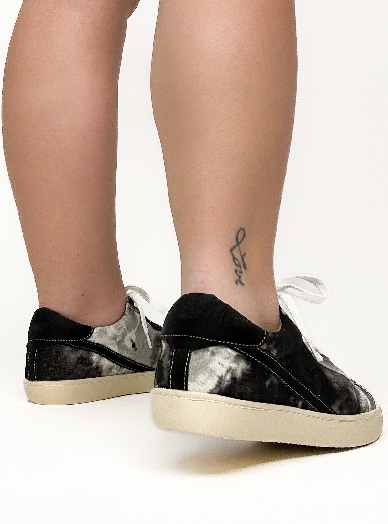 Lauren Sneaker - 2 Colors!