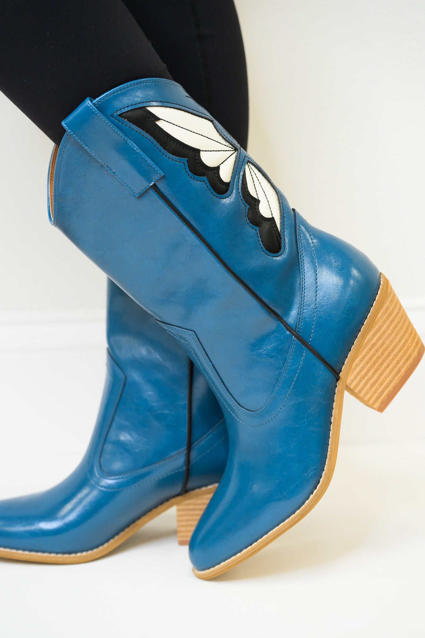 Sunny Butterfly Cutout Cowboy Boots - Blue