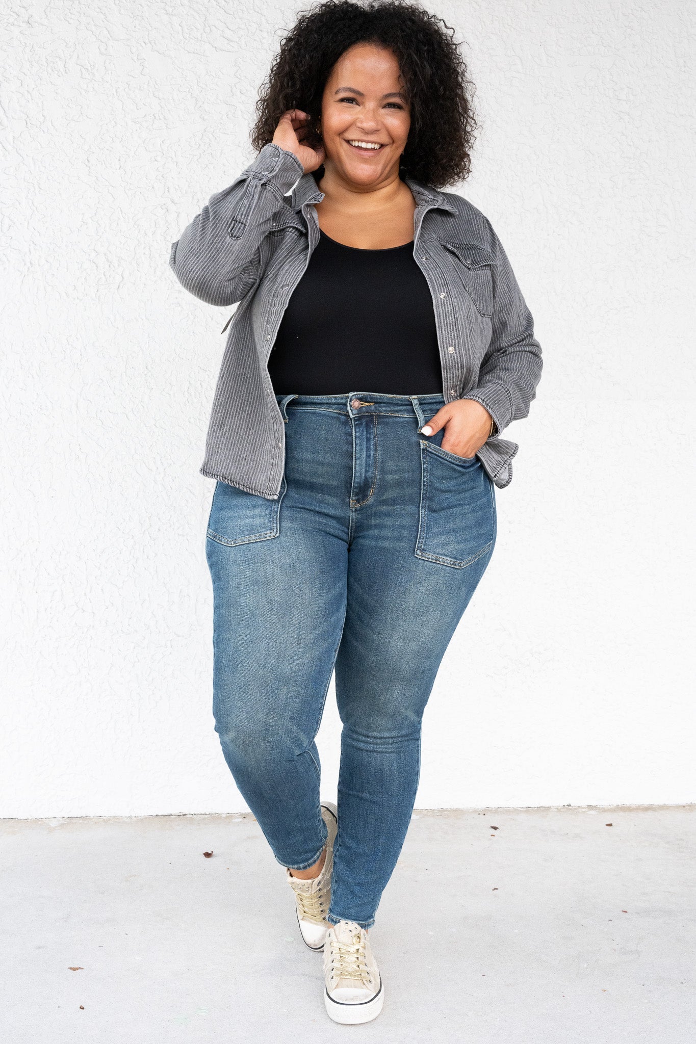 The Lola By Judy Blue - High Rise Classic Relaxed Fit Denim