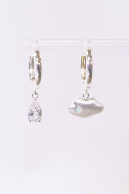 In The Clouds Earring Set - Pearl White