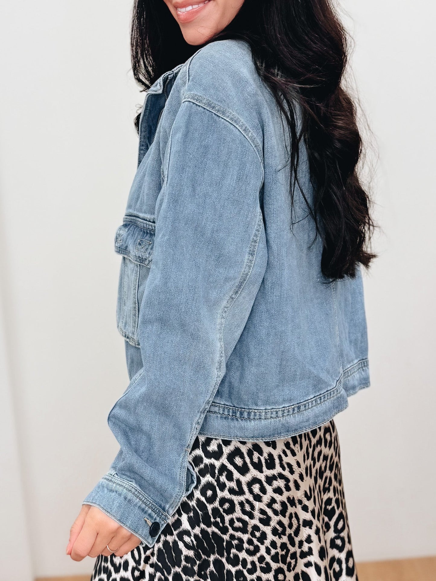 Cutting Edge Pocket Detailed Jacket