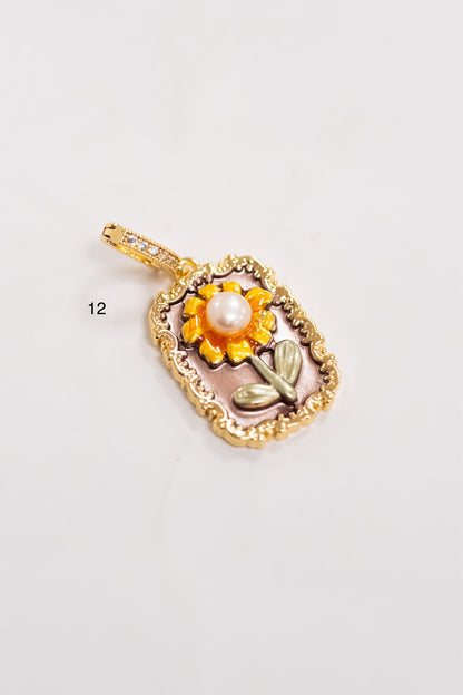 Garden Bloom Charm - Gold
