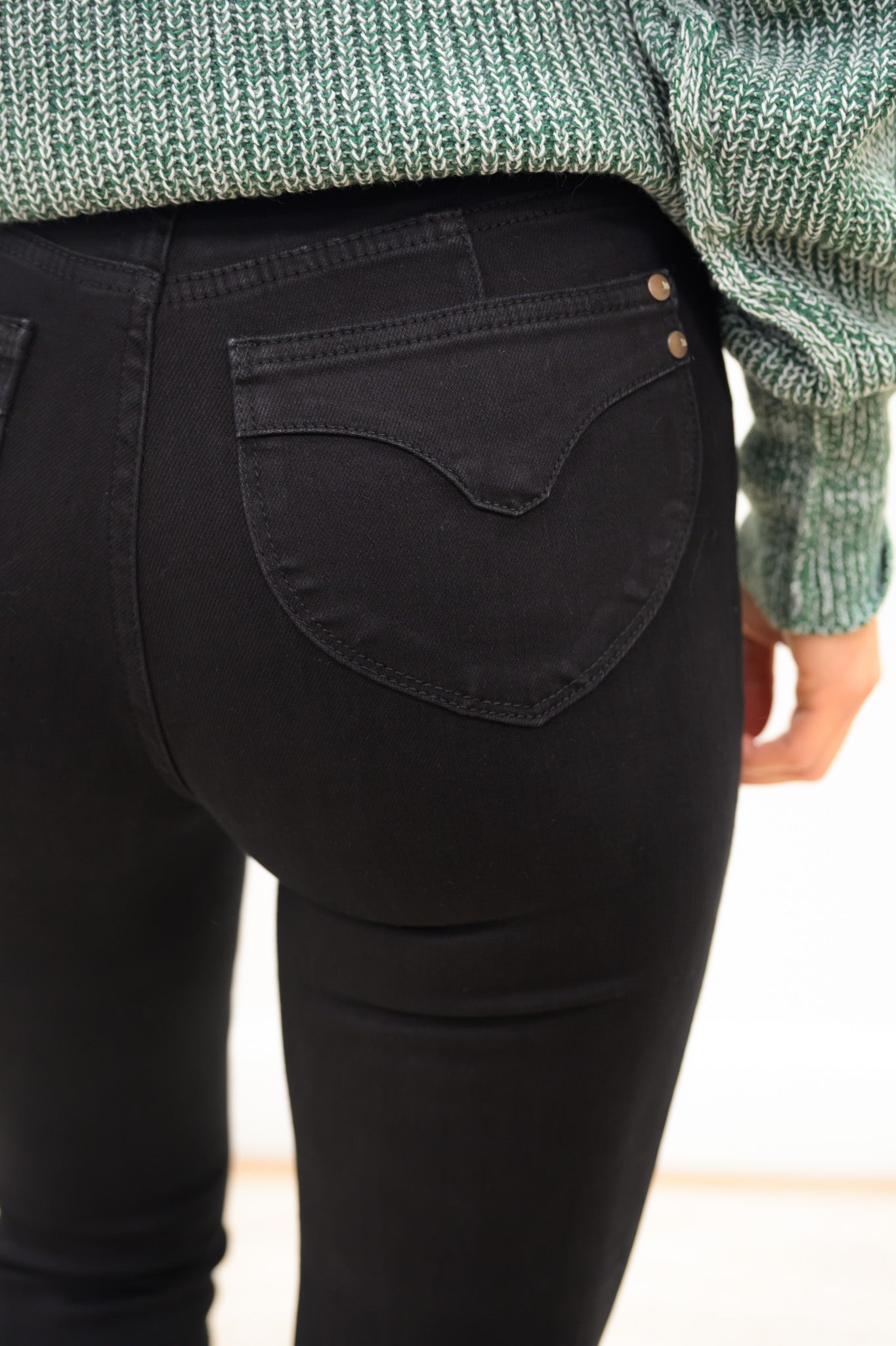 The Date Night By Judy Blue - High Rise Tummy Control Skinny Jeans