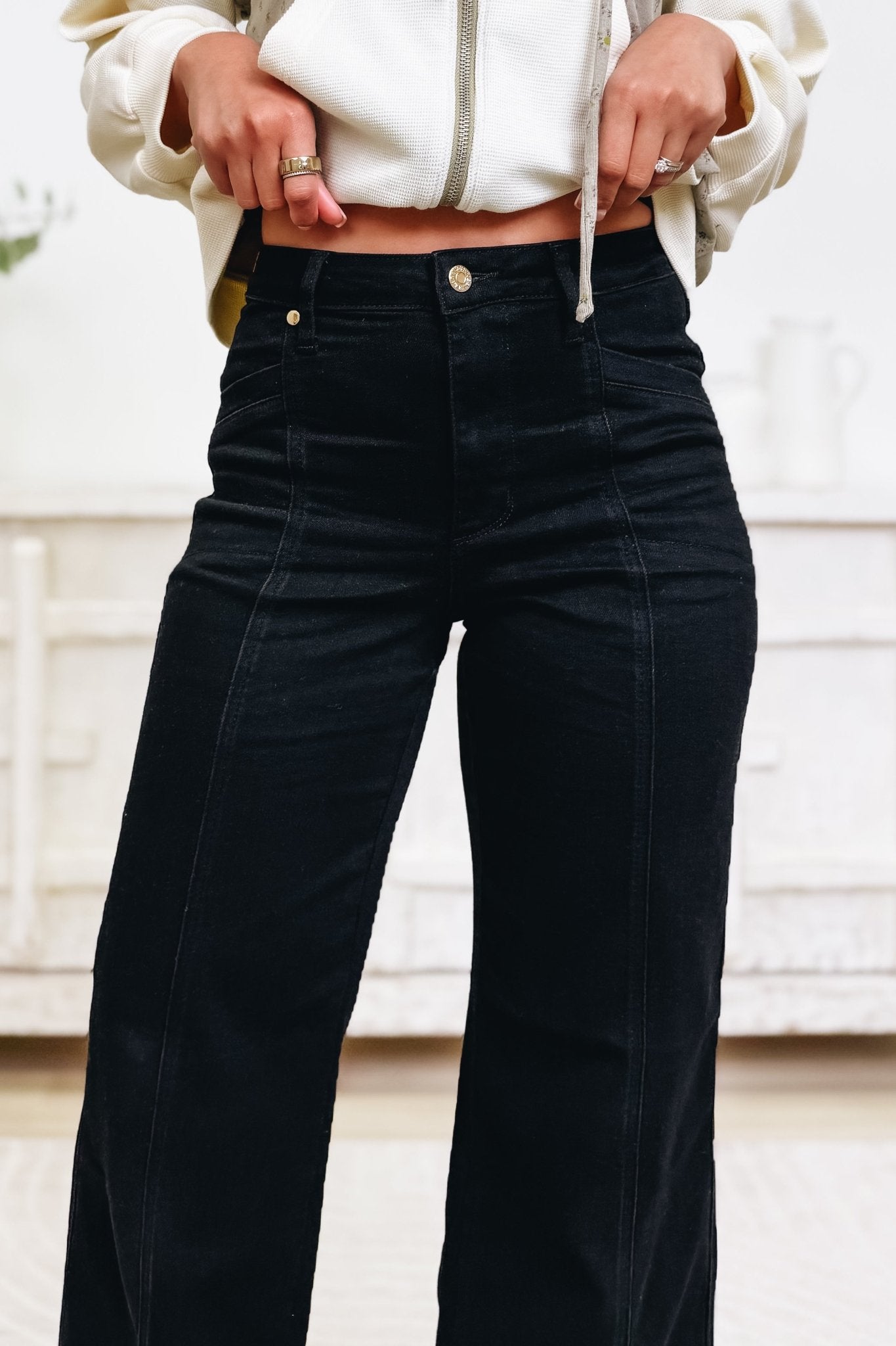 Gettin' Jiggy By Judy Blue - High Rise Retro Wide Jeans - Black - By Alexa Rae