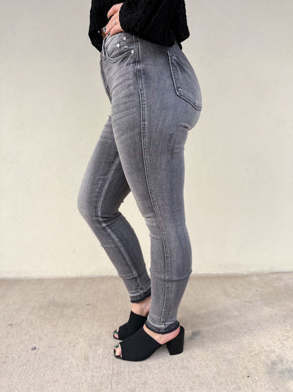 Judy Blue Under The Boardwalk High Rise Tummy Control Skinny Jeans