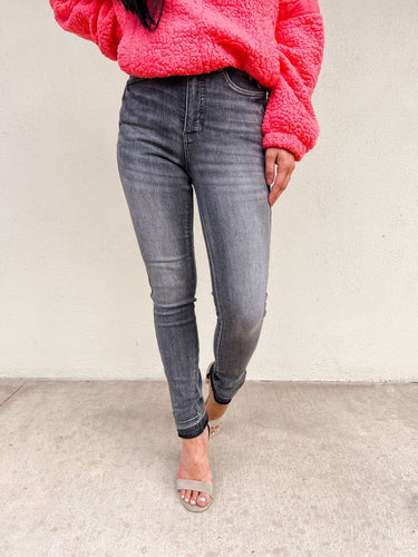 Under The Boardwalk By Judy Blue - Tummy Control Skinny Jeans