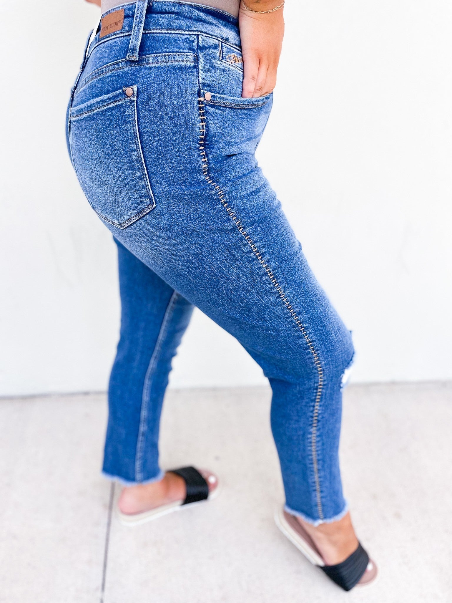 Judy Blue Howdy Boyfriend Jeans