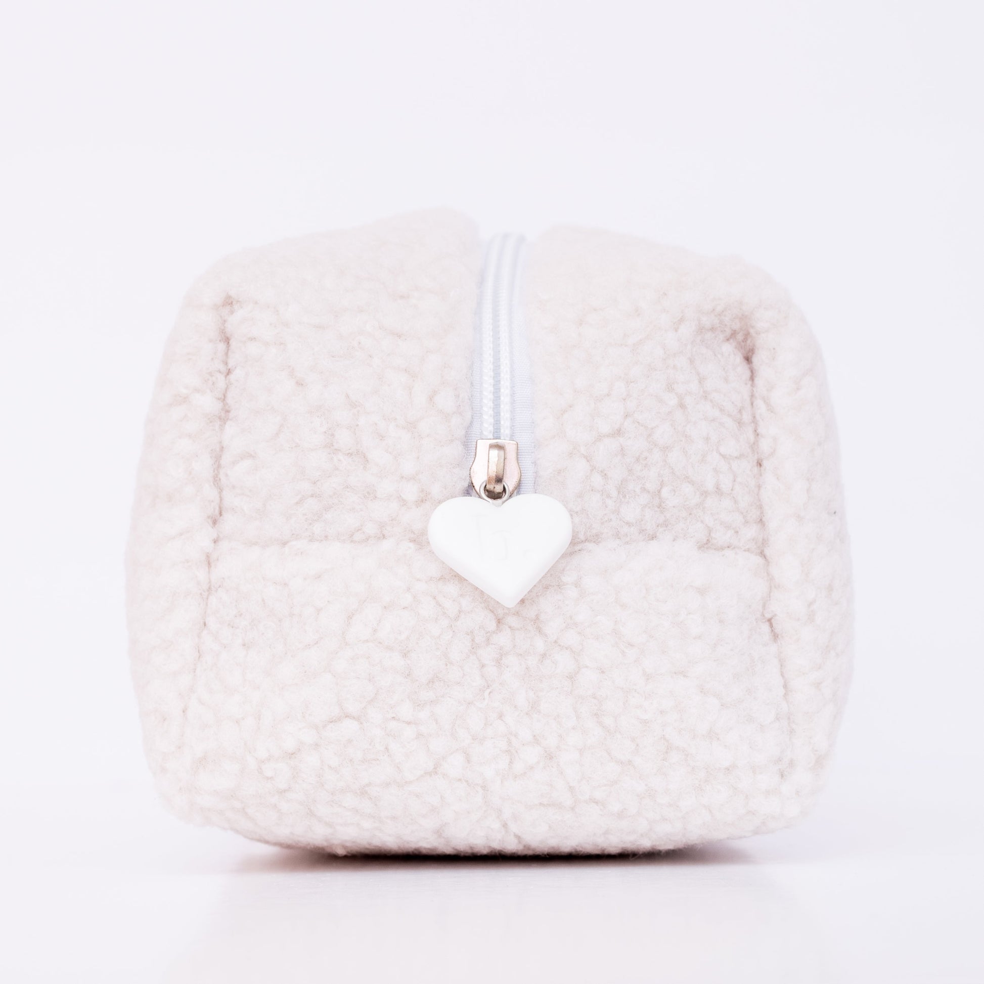 beaut. teddy bag