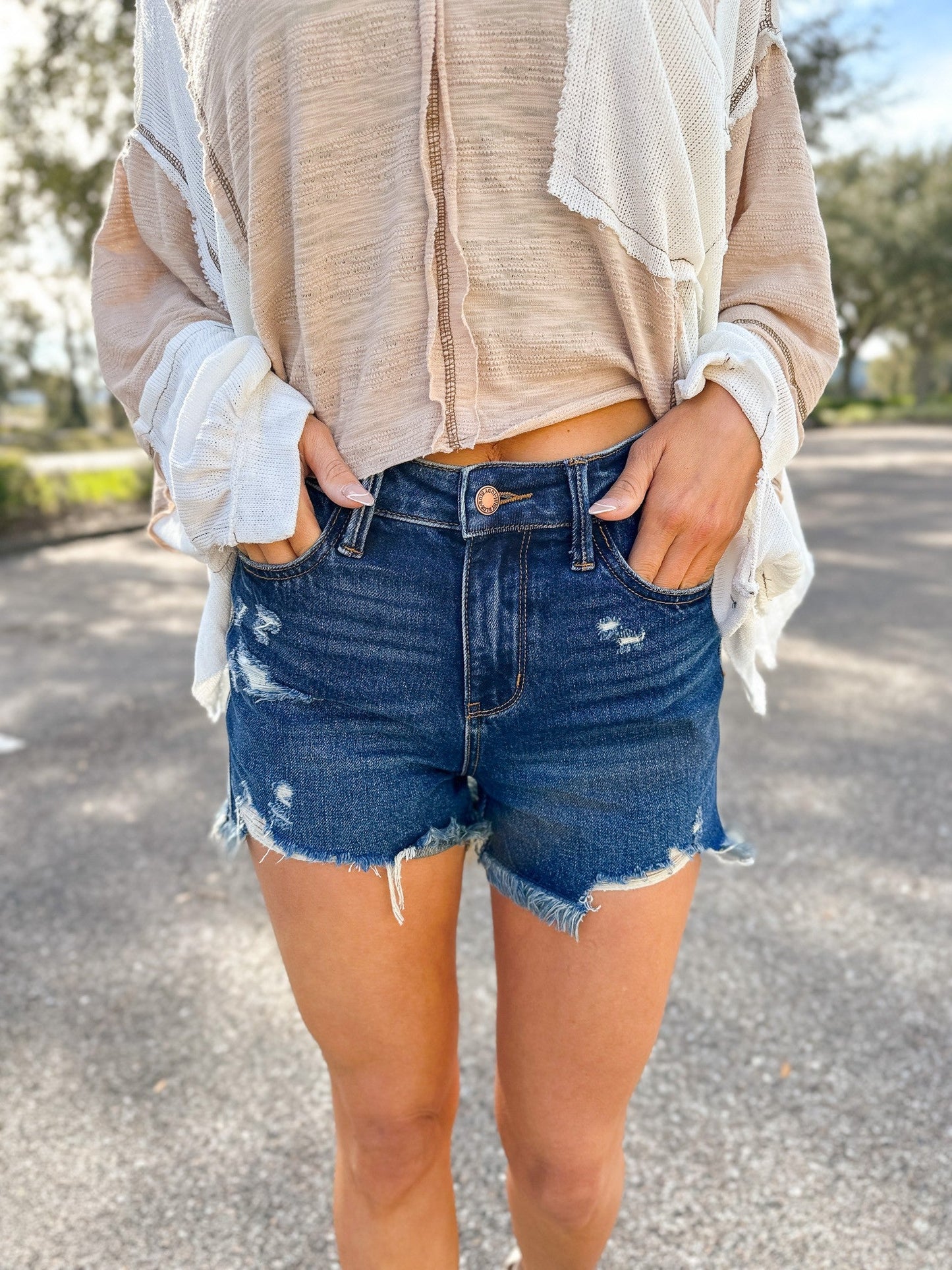 Judy Blue Here Comes The Sun High Rise Rigid Magic Frayed Hem Shorts