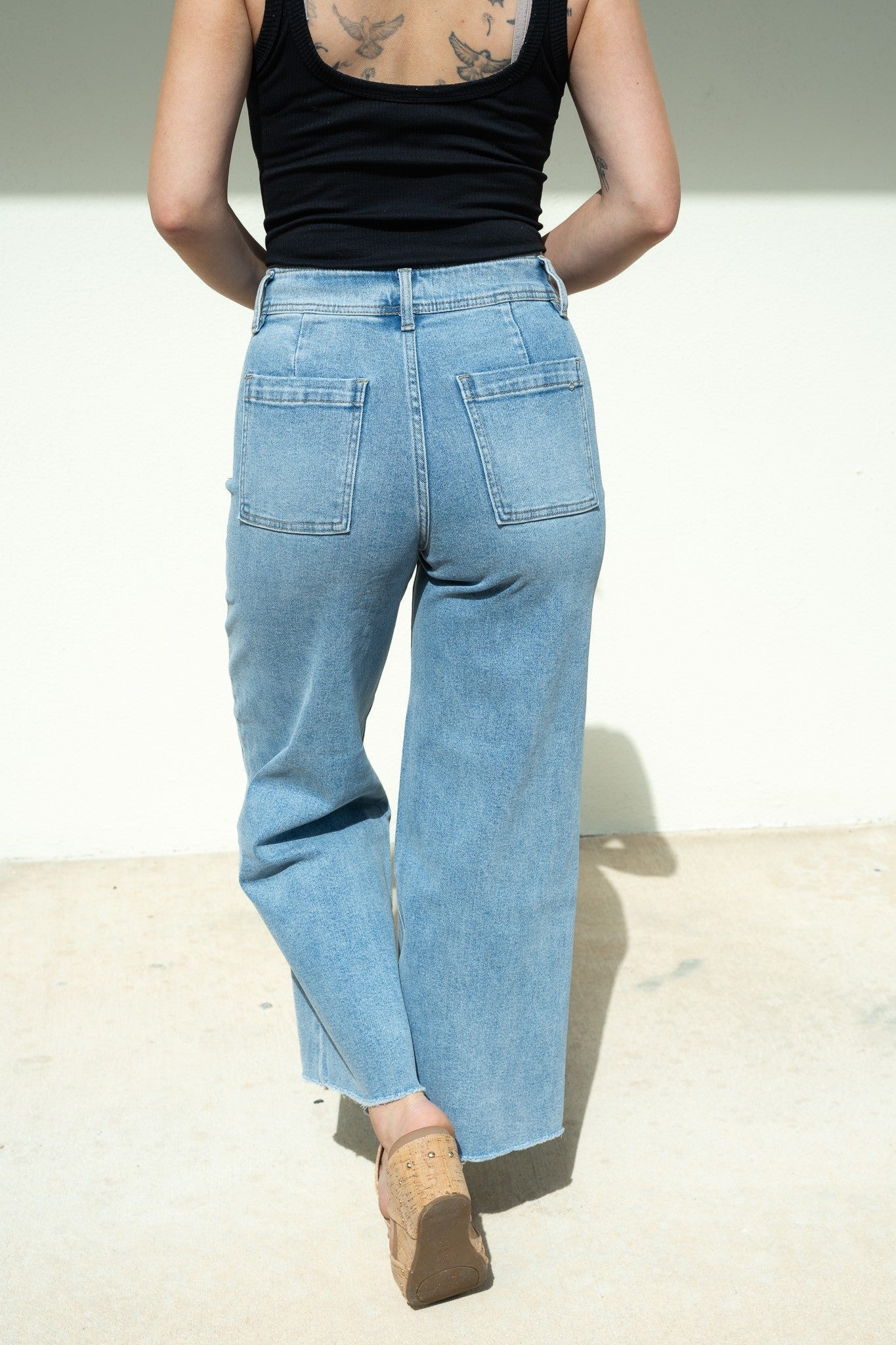 Mica Cropped Wide Leg Jeans - Light Wash