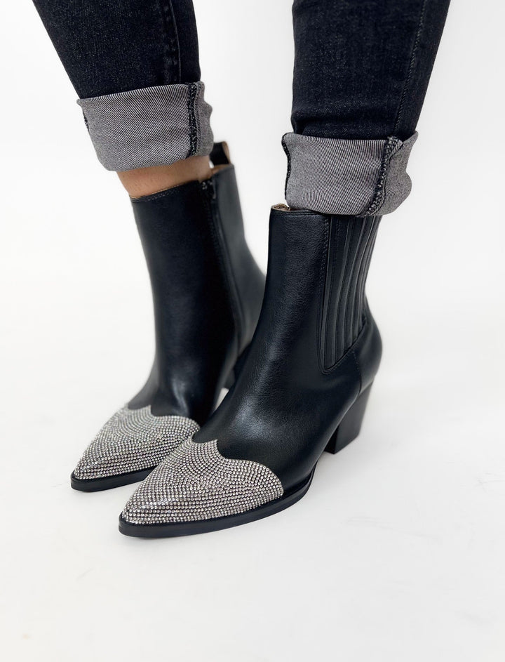 Oasis Society Zuri Booties - Black